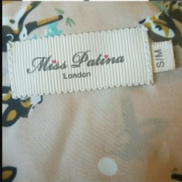 ❤️ LAST CALL Host pick COUCOU deer print top M - Picture 7 of 7